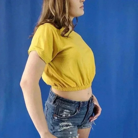 Cute Sunshine Yellow Crop Top Tee - L - Picture 2 of 5